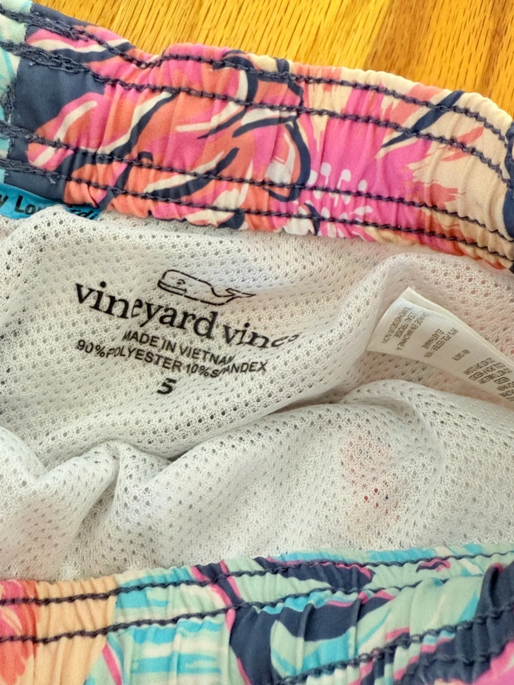 VINEYARD VINES Boys Blue & Pink Tropical Floral Palm Swim Trunks Size 5